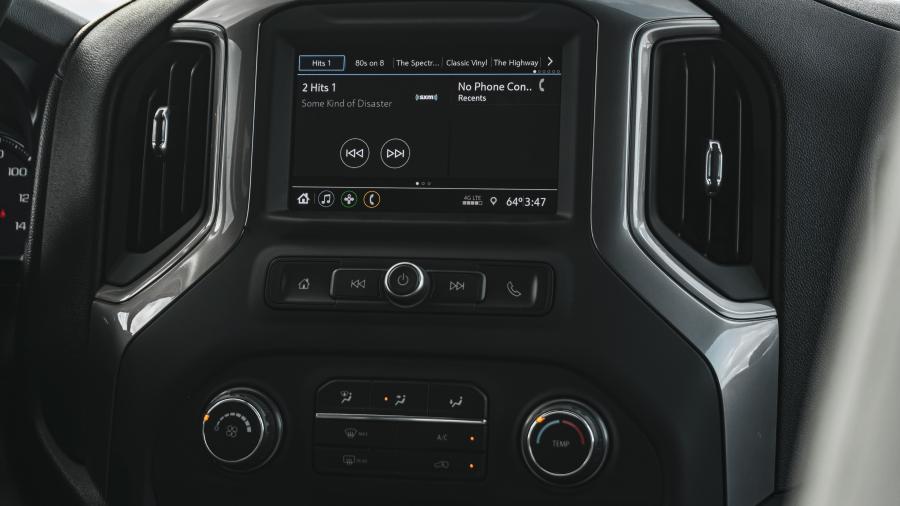 Детали интерьера Chevrolet Silverado 2500 HD Custom Crew Cab 2019 года  (фото 27 из 40)